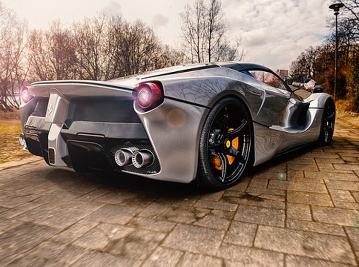 noleggio automobili e imbarcazioni